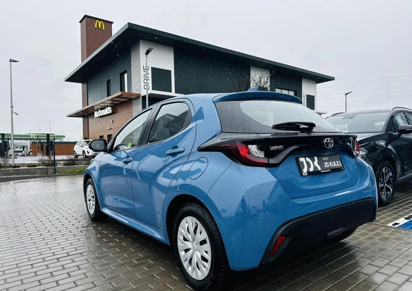 Toyota Yaris cena 68800 przebieg: 26792, rok produkcji 2021 z Gdańsk małe 172